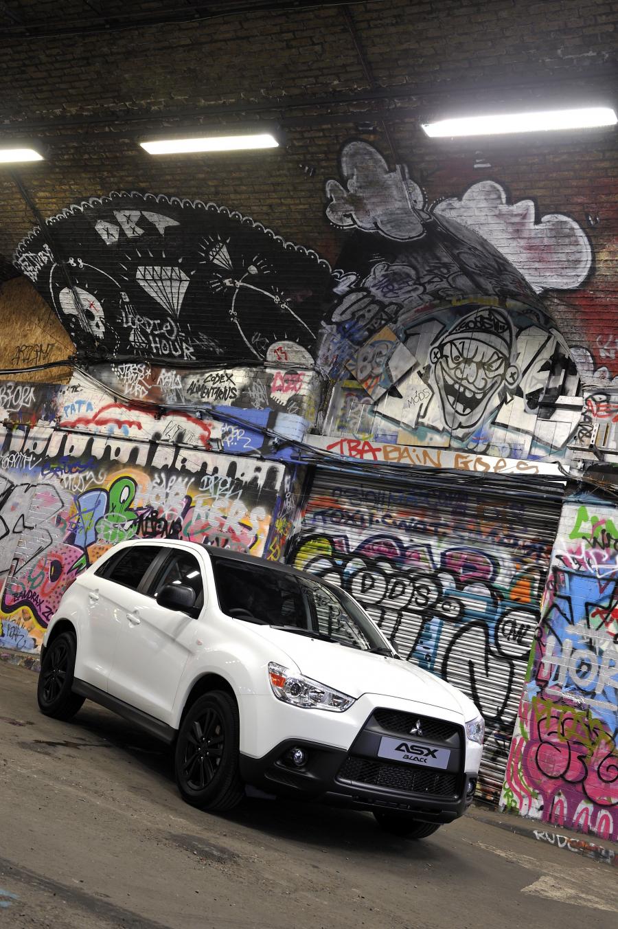  Mitsubishi ASX Black 2011 года  (UK) (фото 104 из 109)